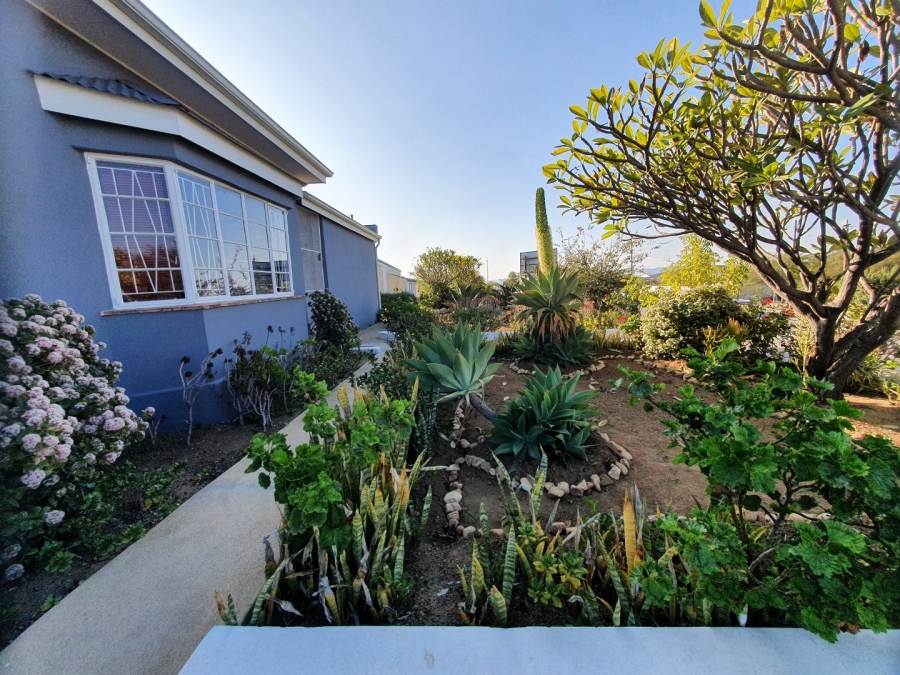 5 Bedroom Property for Sale in Prince Albert Western Cape